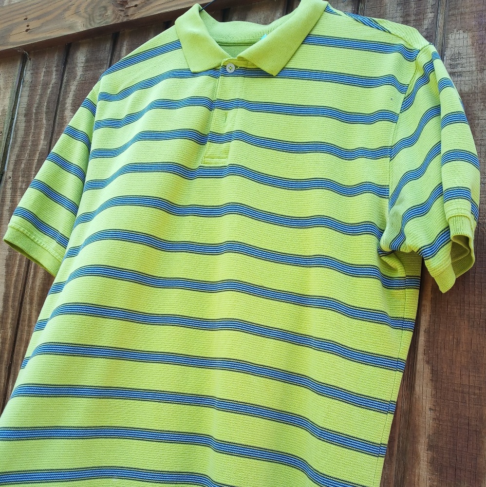 Stripe button up
